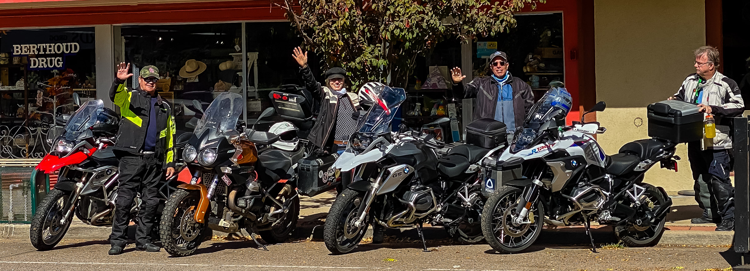 We had 7 riders from the north. Met at Vern‘s, did the twisties on Buckhorn Road, then looped by Carter Lake on our way to Berthoud.
